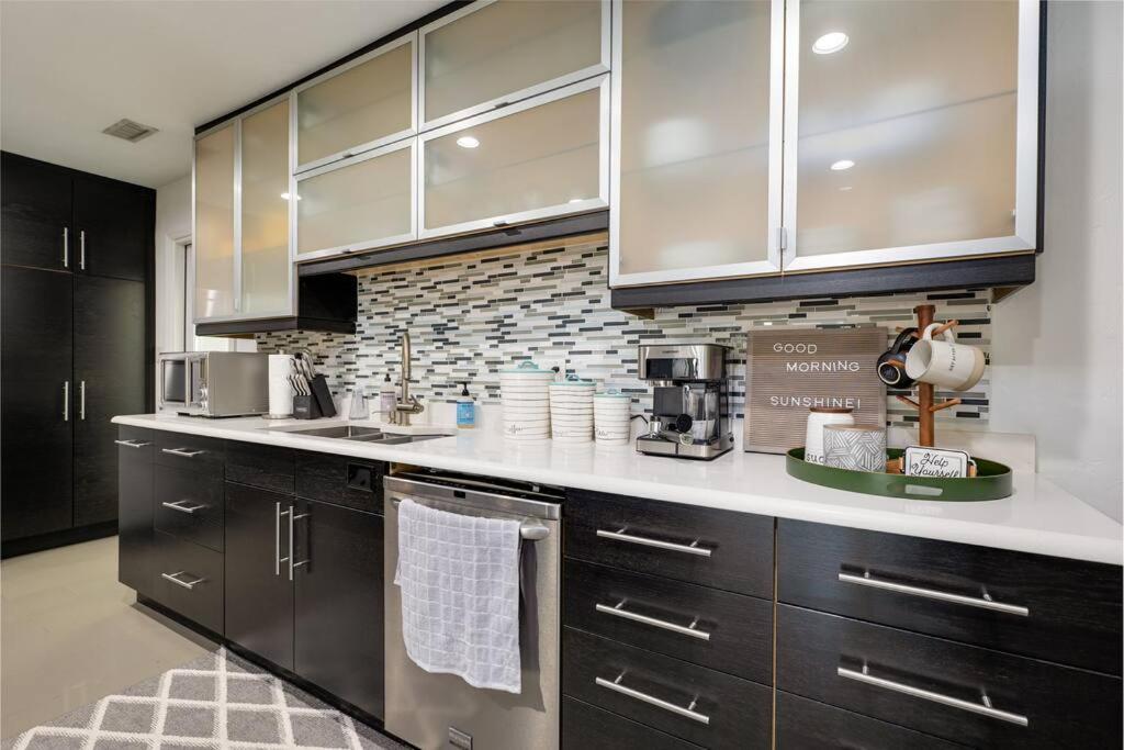 Uf Sunshine House - Patio & Bbq - Chef Kitchen - Ev Car Station - Upscale Neighborhood! Villa Gainesville Luaran gambar