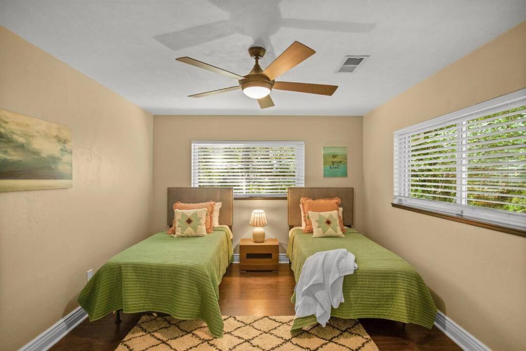 Uf Sunshine House - Patio & Bbq - Chef Kitchen - Ev Car Station - Upscale Neighborhood! Villa Gainesville Luaran gambar